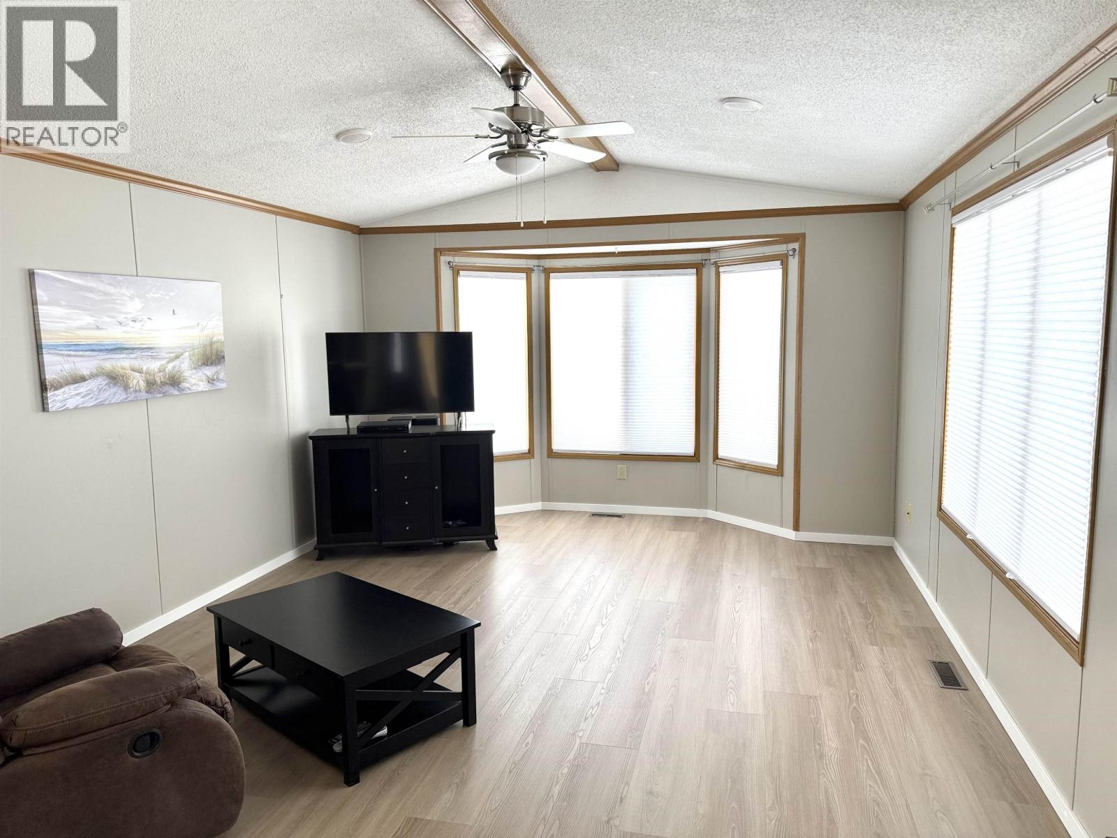 #12 955 13TH AVENUE - 12