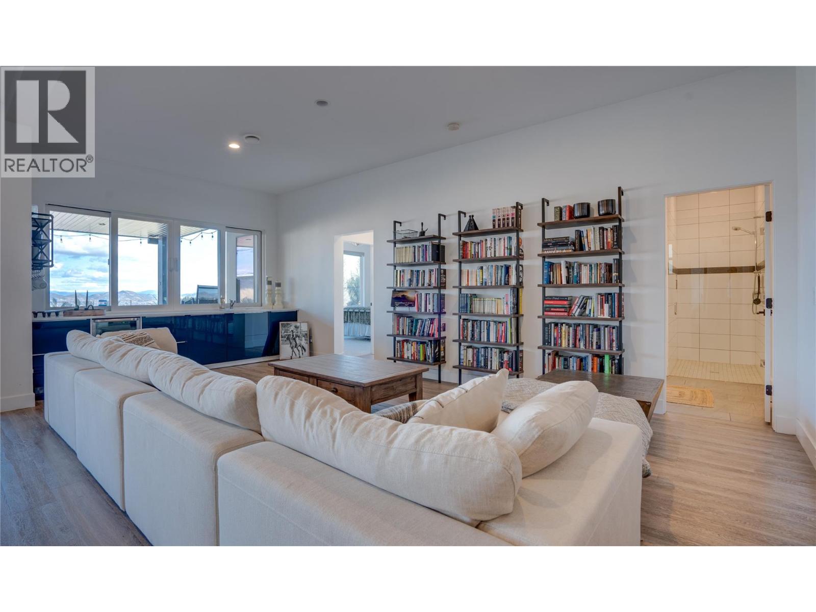 1220 Ponds Avenue, Kelowna