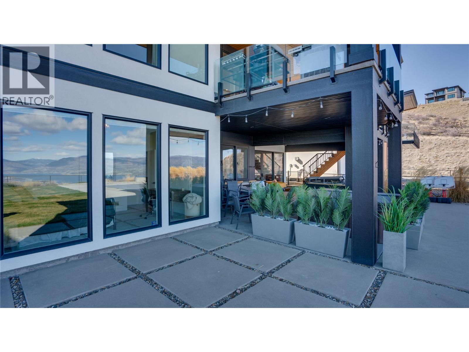 1220 Ponds Avenue, Kelowna