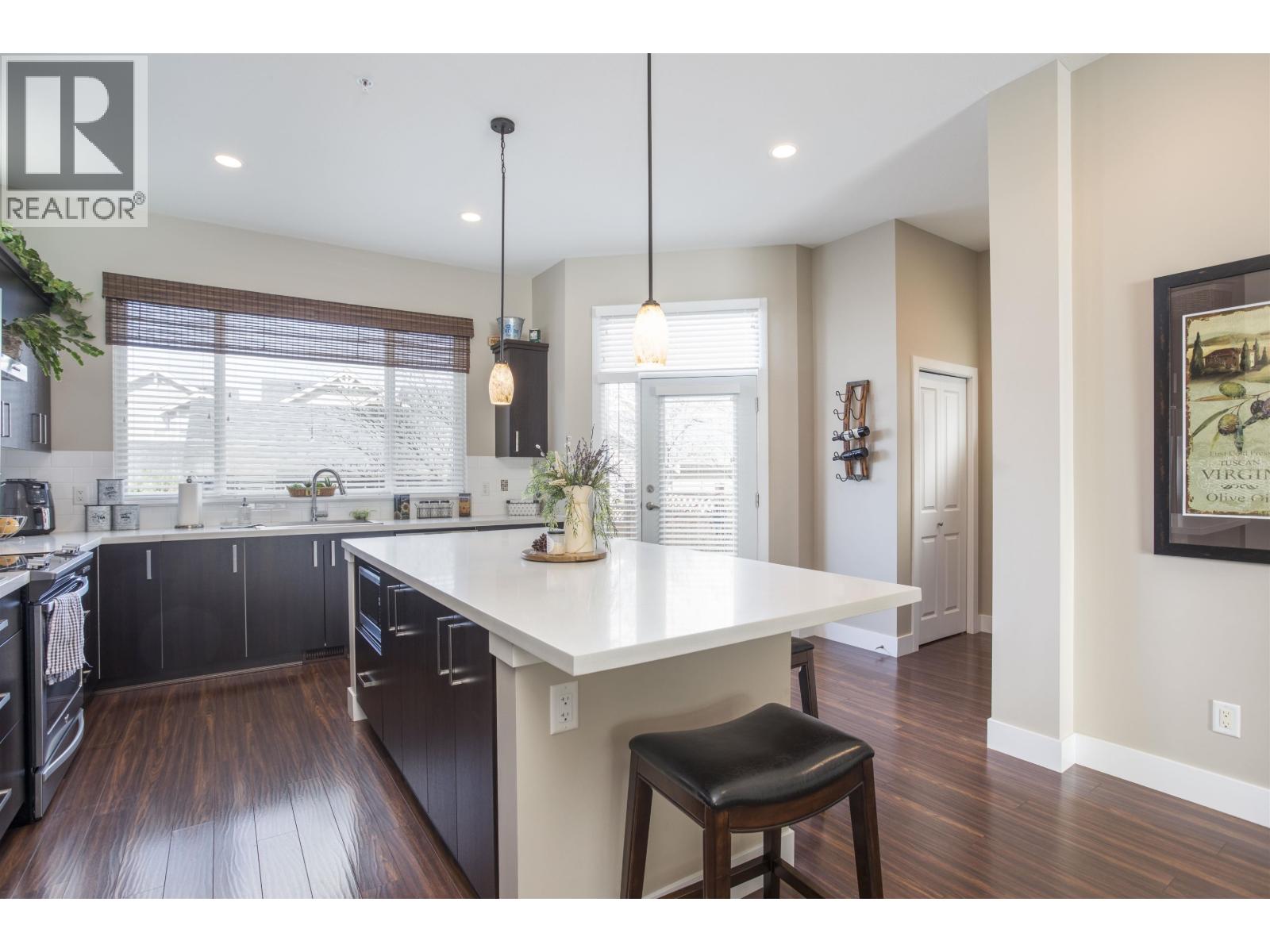 10497 ROBERTSON STREET, Maple Ridge