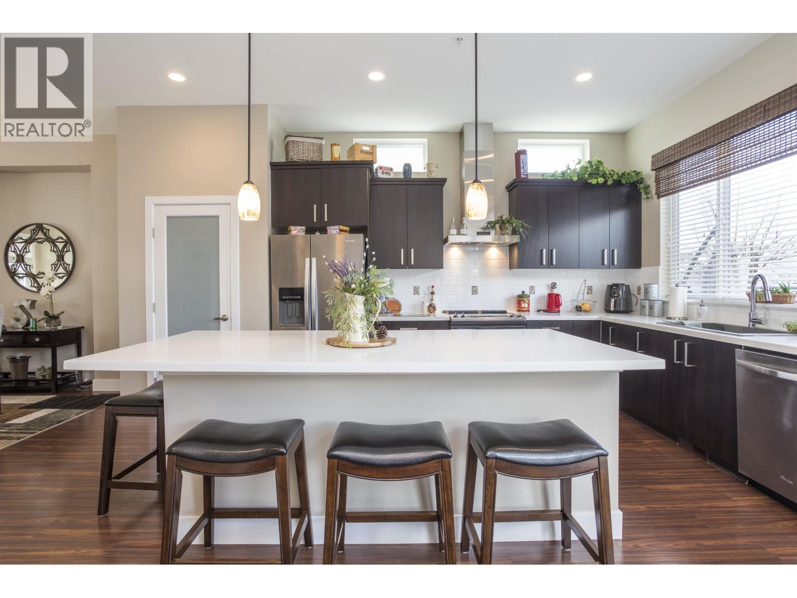 10497 ROBERTSON STREET, Maple Ridge