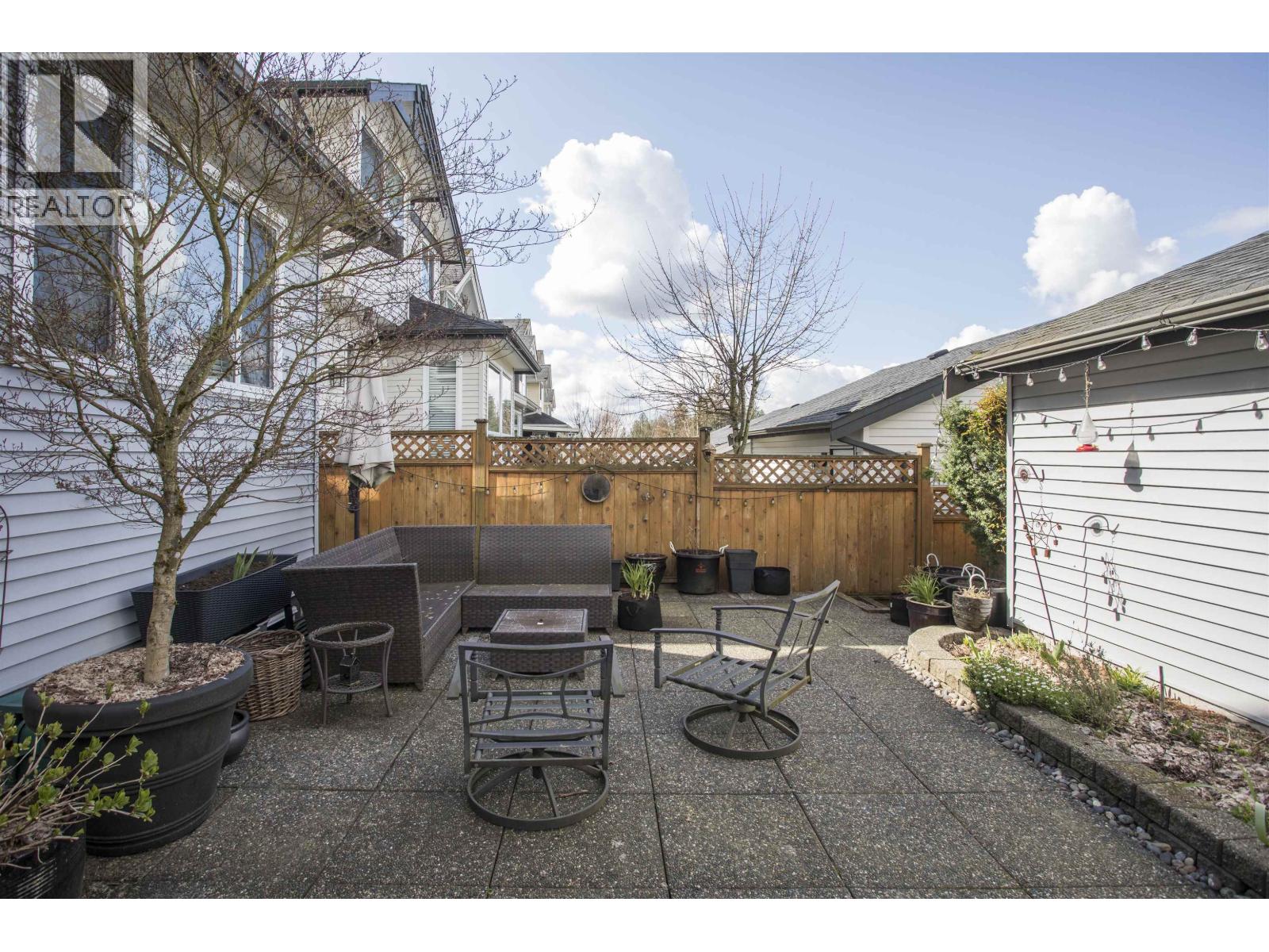 10497 ROBERTSON STREET, Maple Ridge