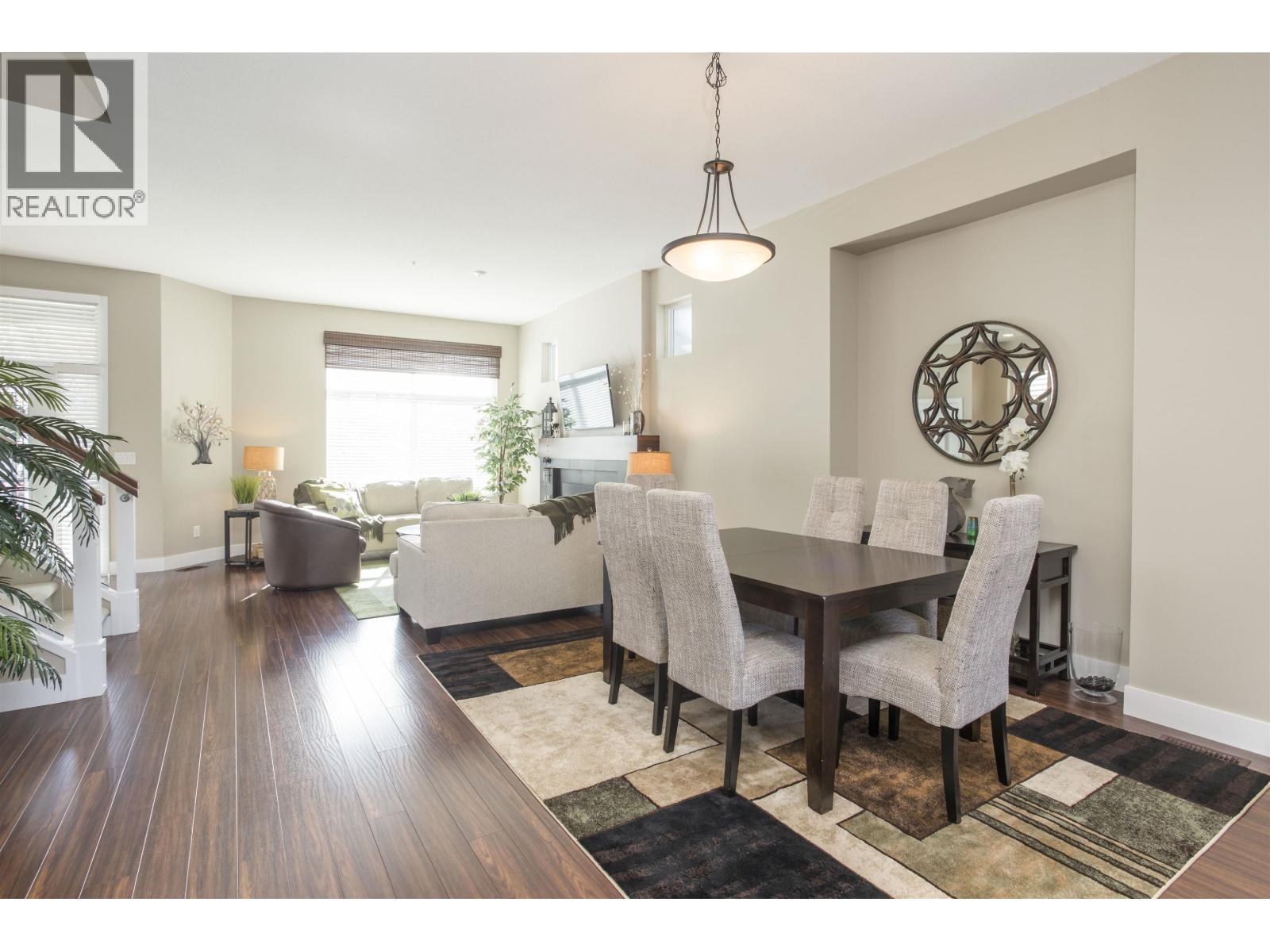 10497 ROBERTSON STREET, Maple Ridge