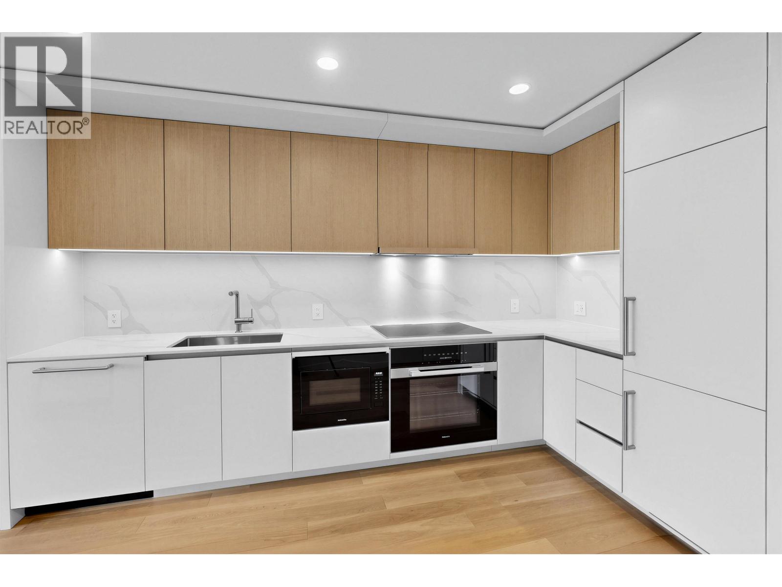 406-406A 3963 UPLANDS WAY, West Vancouver