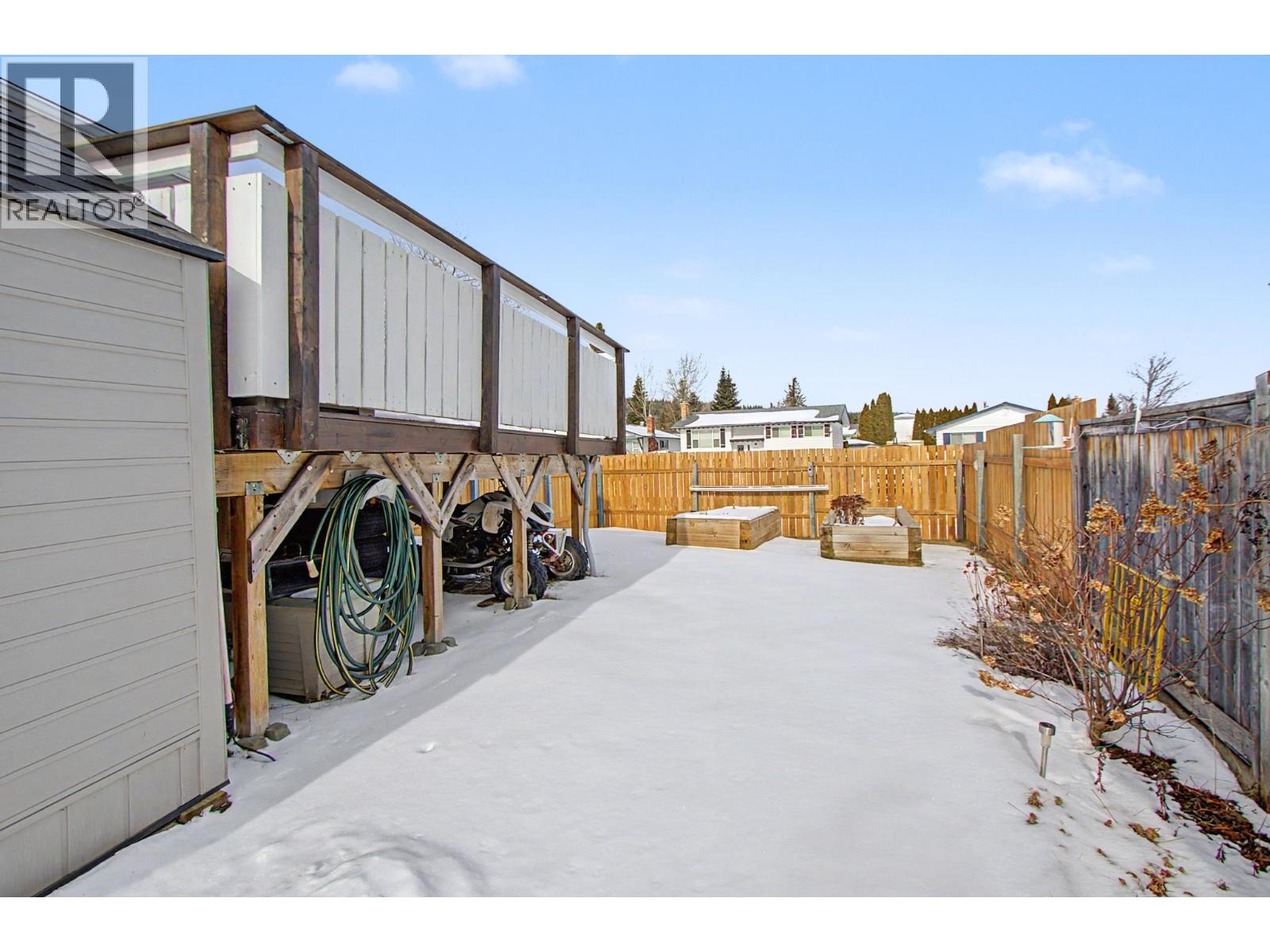 3952 ENEMARK CRESCENT - 26