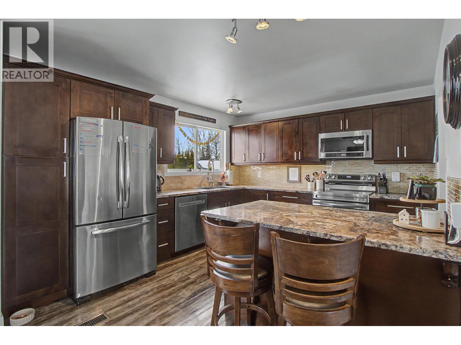 3952 ENEMARK CRESCENT - 9