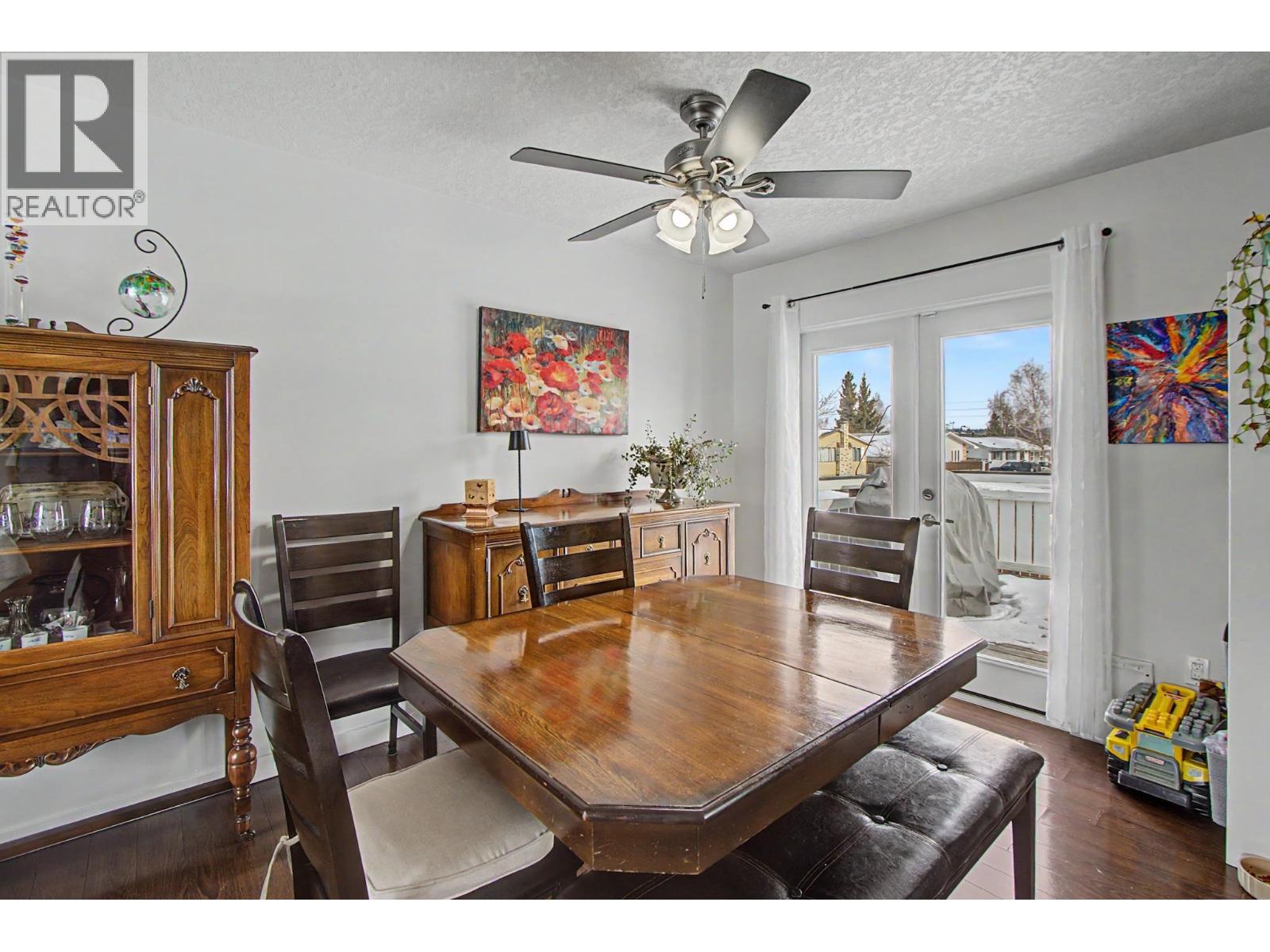 3952 ENEMARK CRESCENT - 11