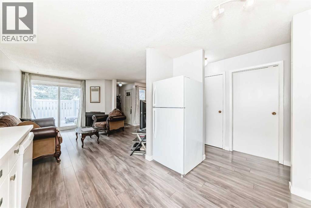 Single Family House for Sale in   Fonda Way SE Forest Heights Calgary 