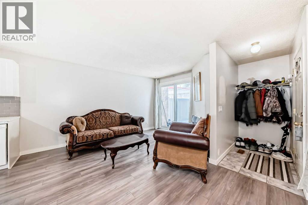 Single Family House for Sale in   Fonda Way SE Forest Heights Calgary 