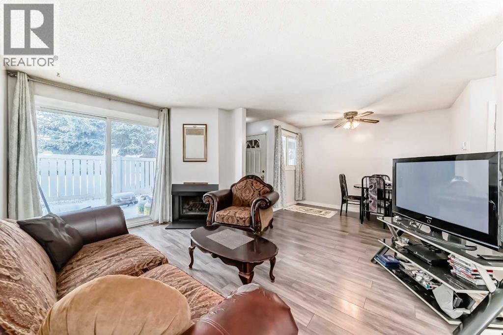 Single Family House for Sale in   Fonda Way SE Forest Heights Calgary 
