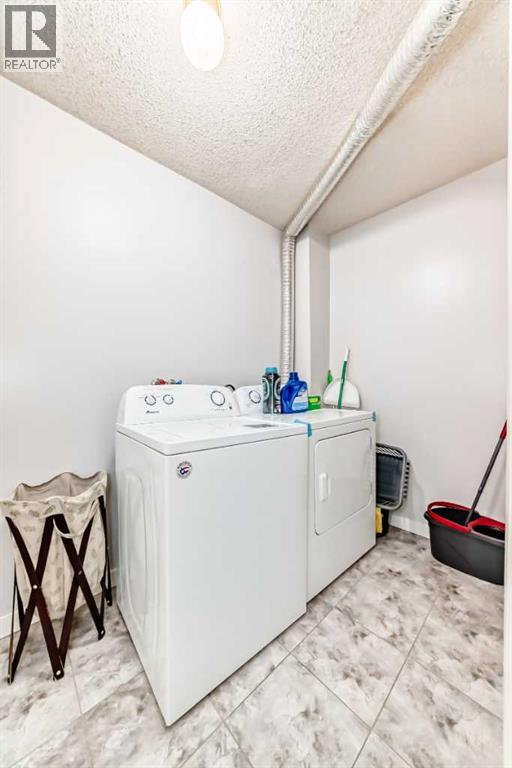 Single Family House for Sale in   Fonda Way SE Forest Heights Calgary 