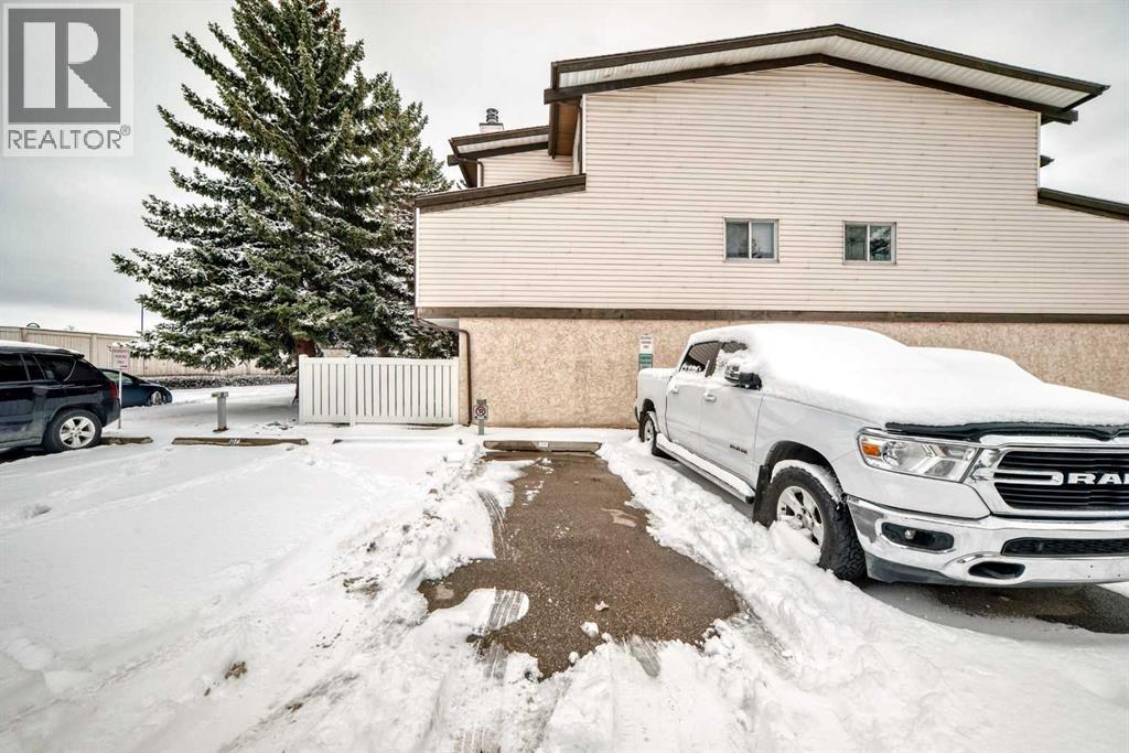 25, 3745 Fonda Way SE, Calgary, Alberta