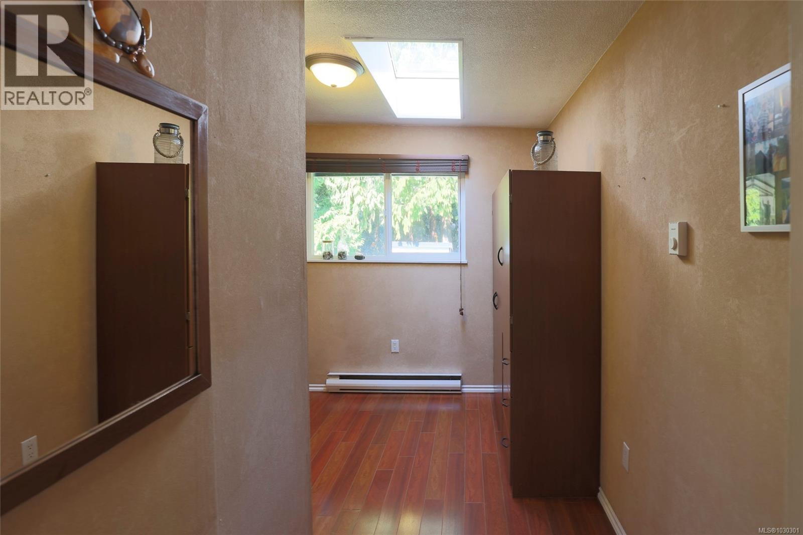 9522 Scott St - 23