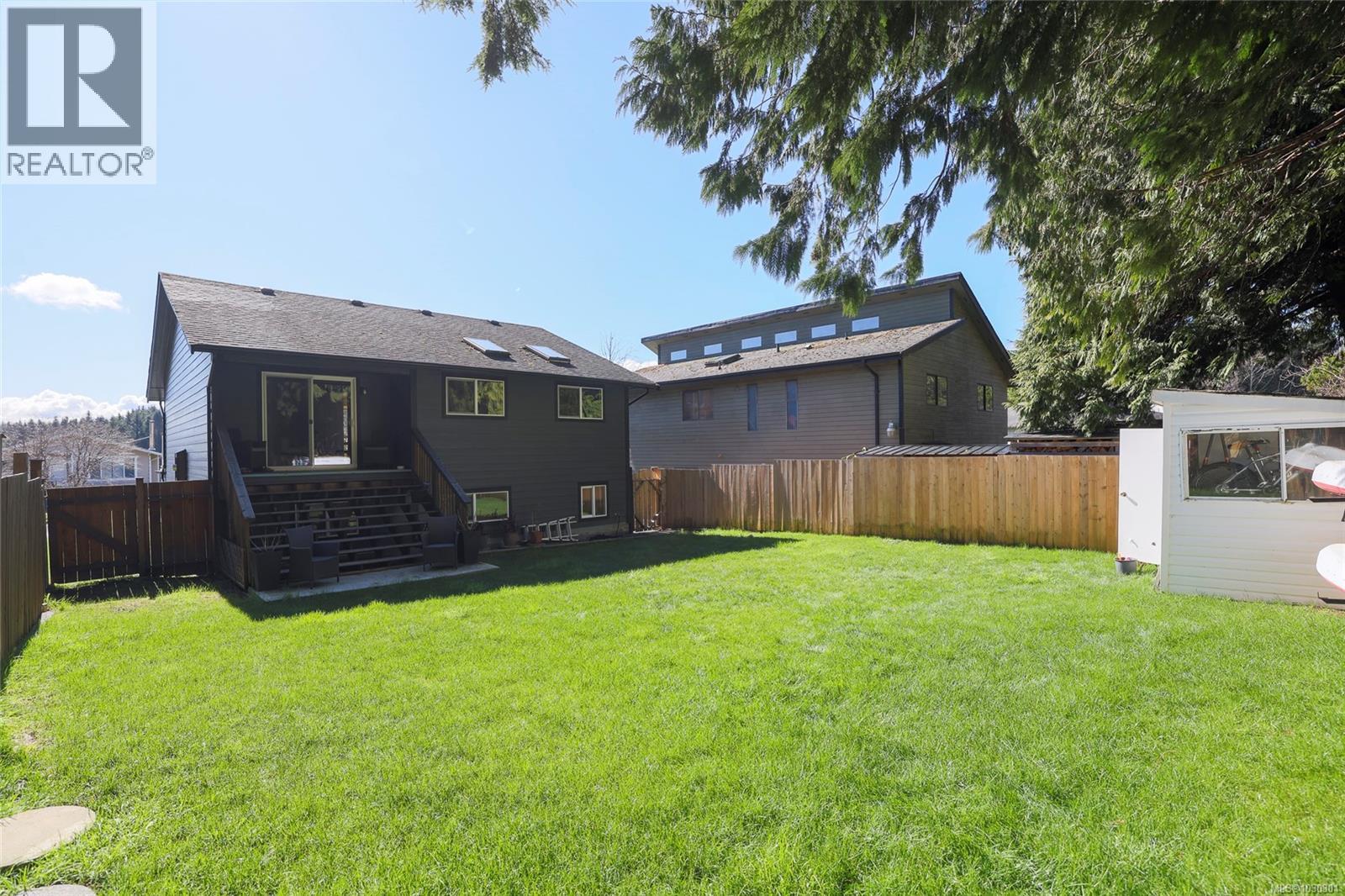 9522 Scott St - 3