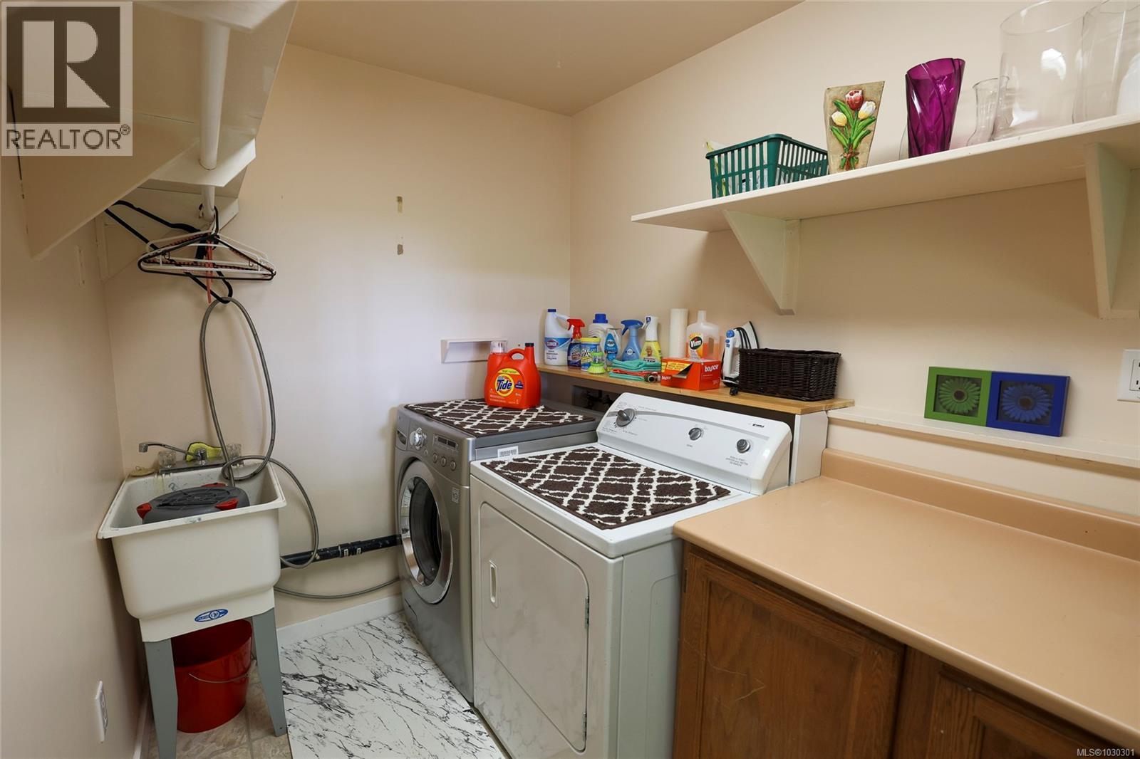 9522 Scott St - 7