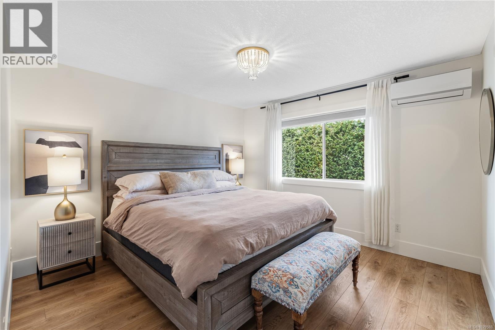 709 Foster Dr, Parksville