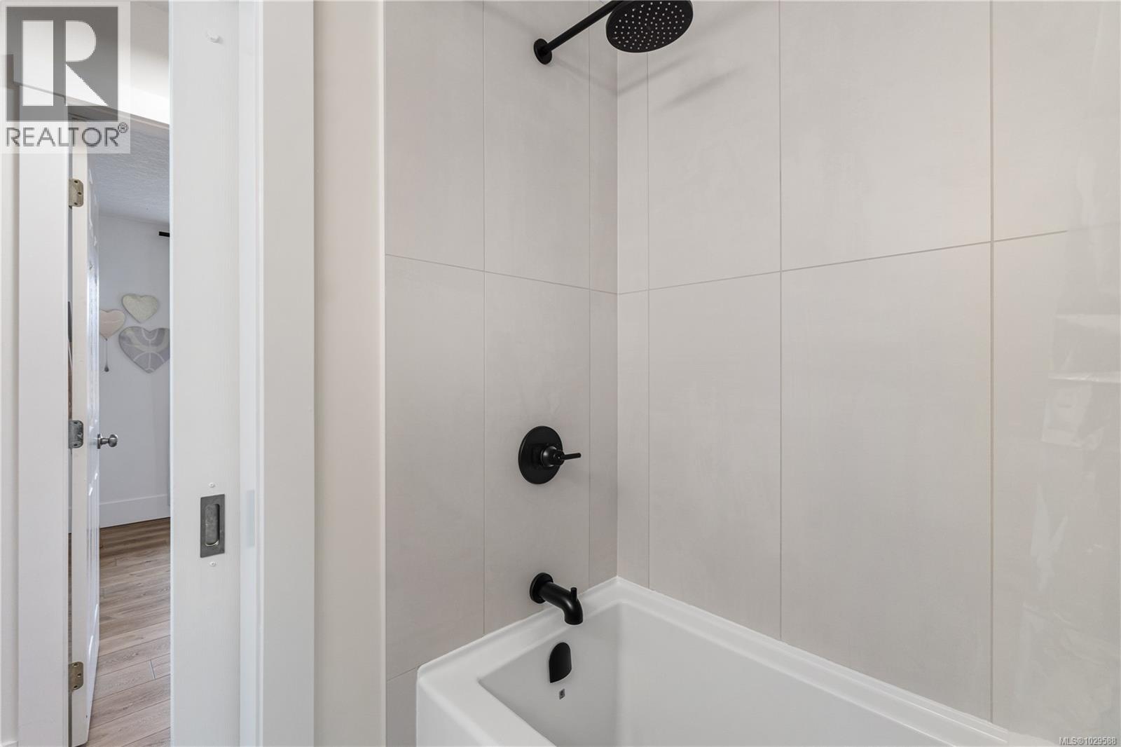 709 Foster Dr, Parksville