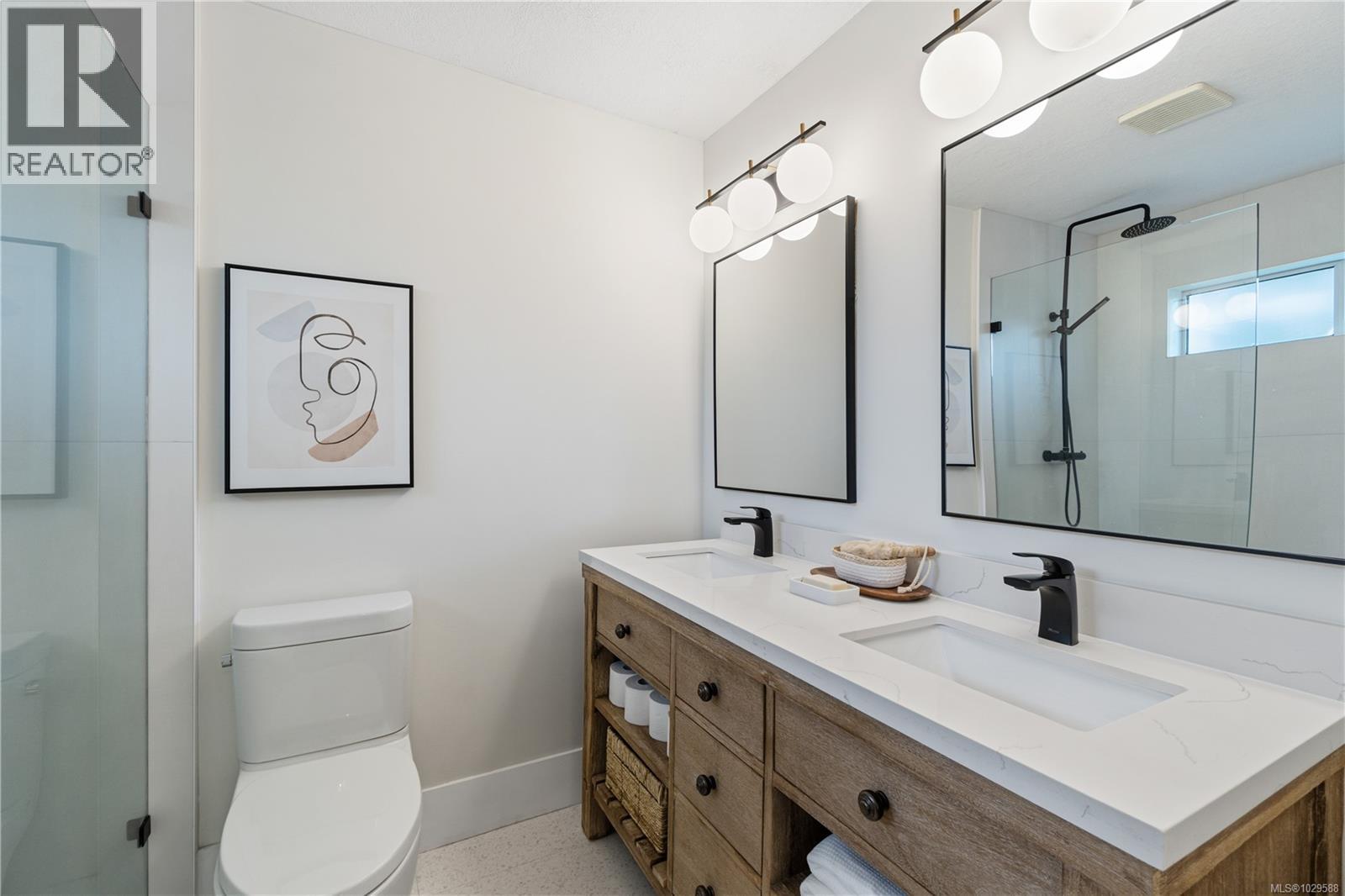 709 Foster Dr, Parksville