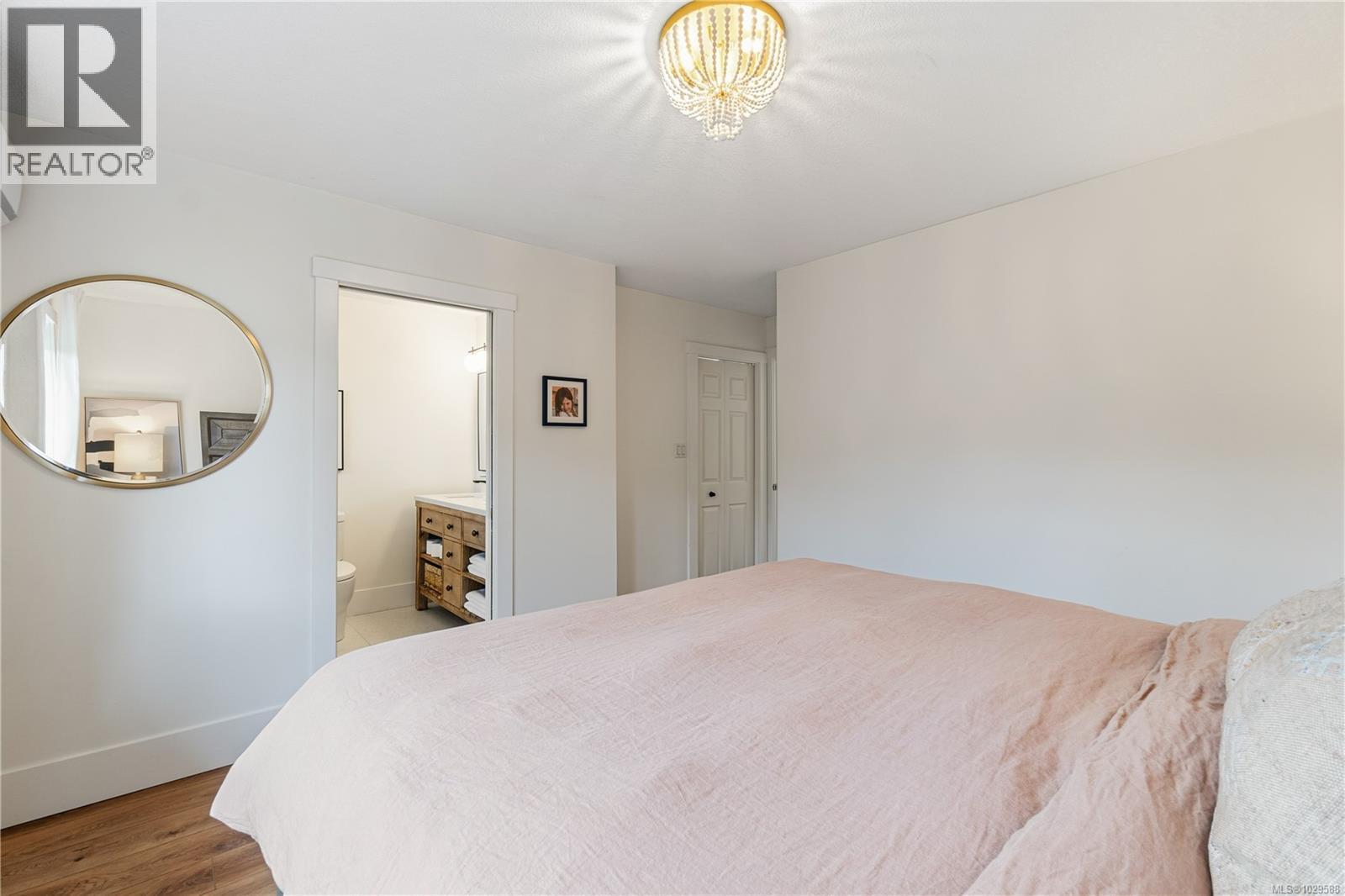 709 Foster Dr, Parksville