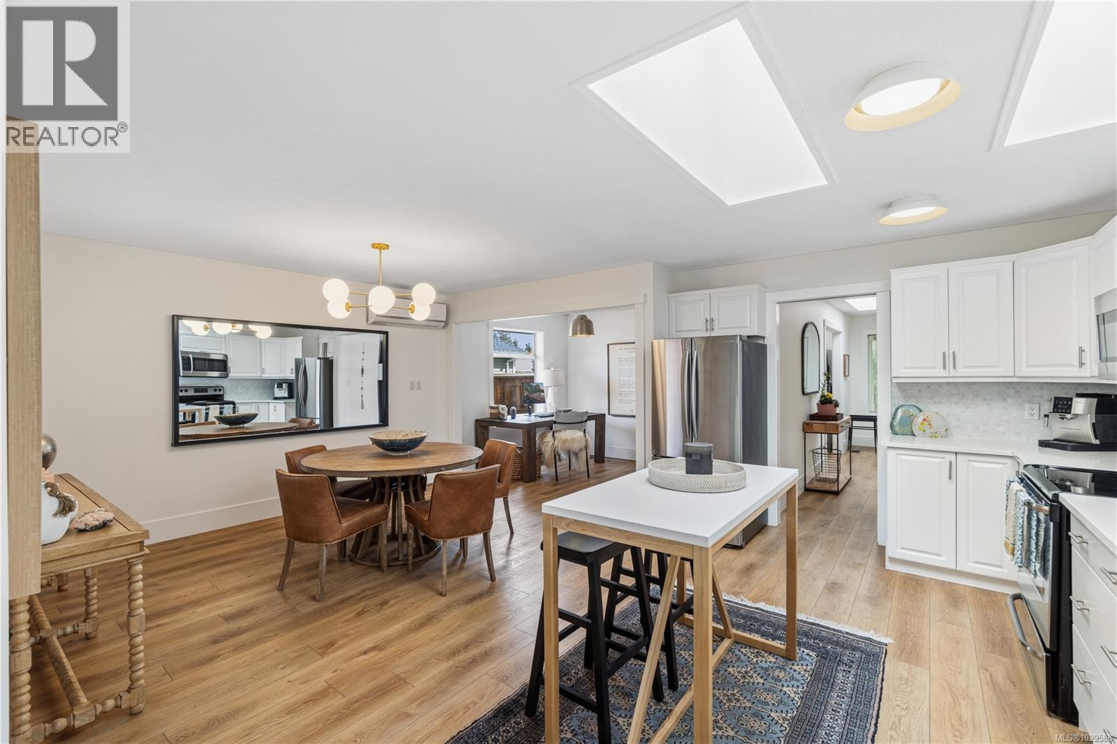 709 Foster Dr, Parksville