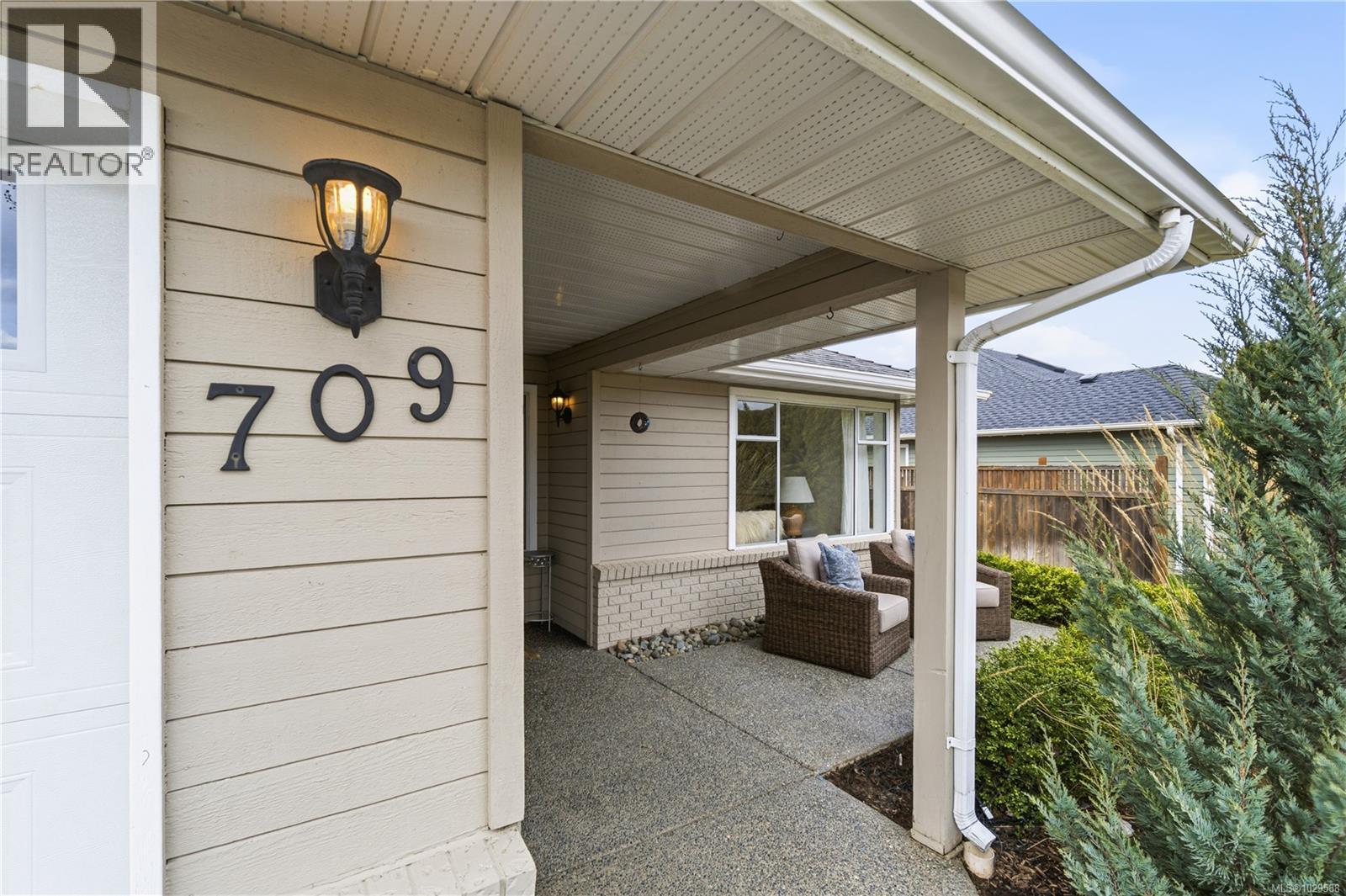 709 Foster Dr, Parksville