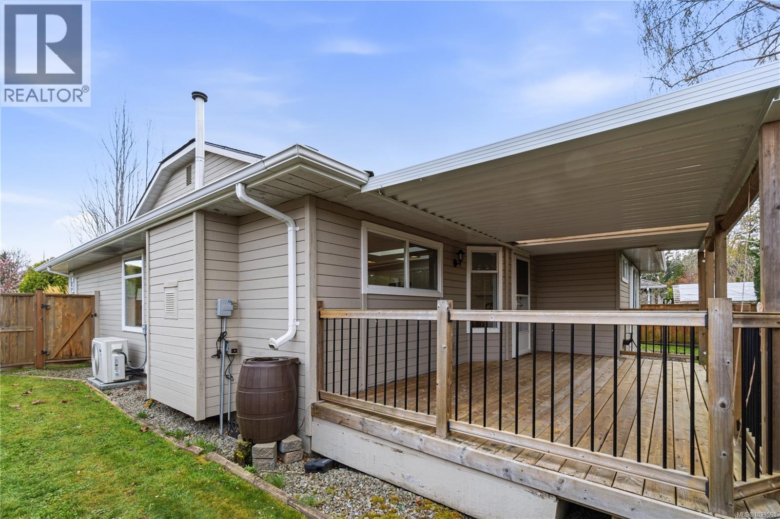 709 Foster Dr, Parksville