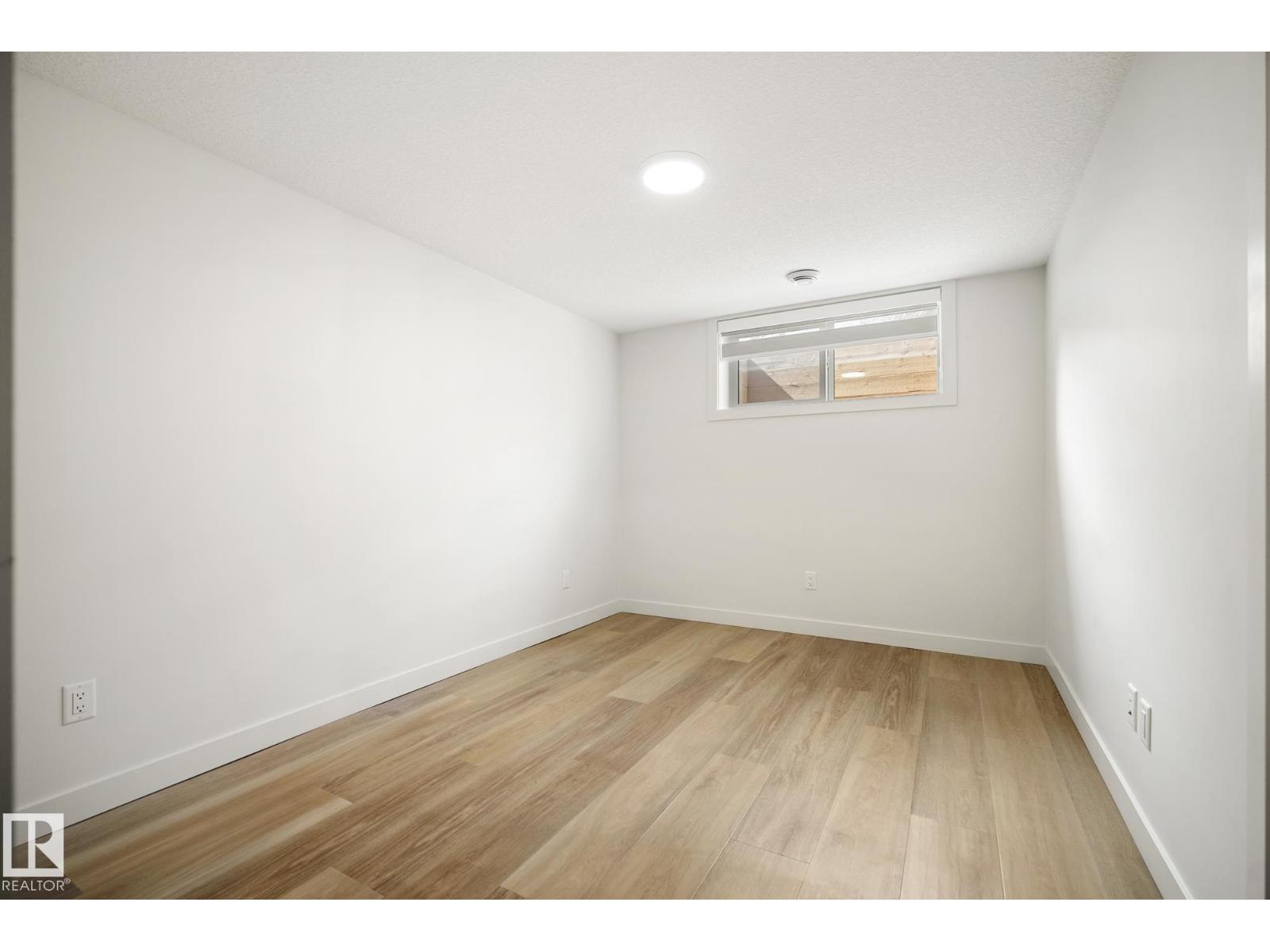 8803 STRATHEARN DR NW, Edmonton