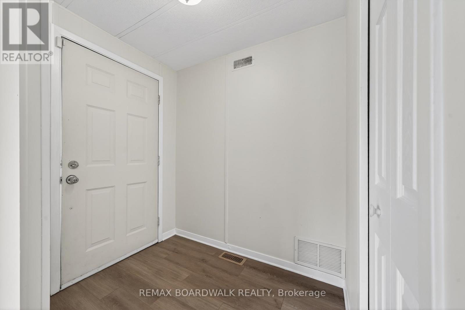 Spacious Front Entrance