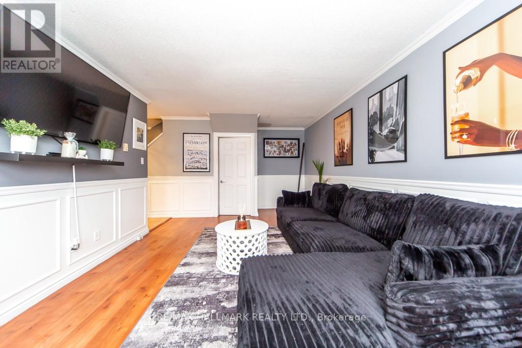 #41 1010 GLEN STREET - 1