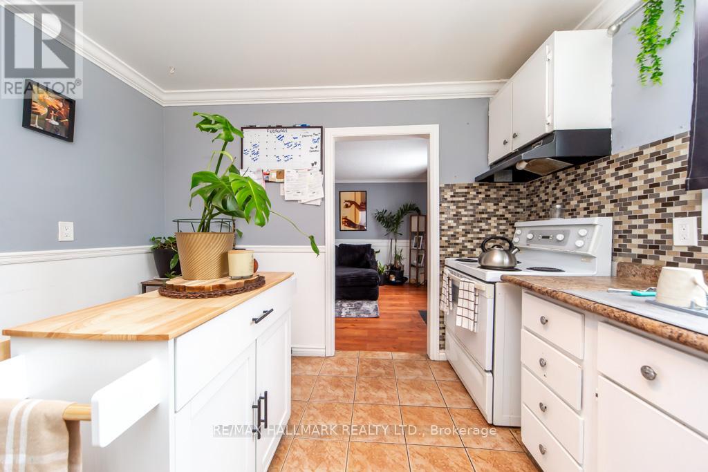 #41 1010 GLEN STREET - 12