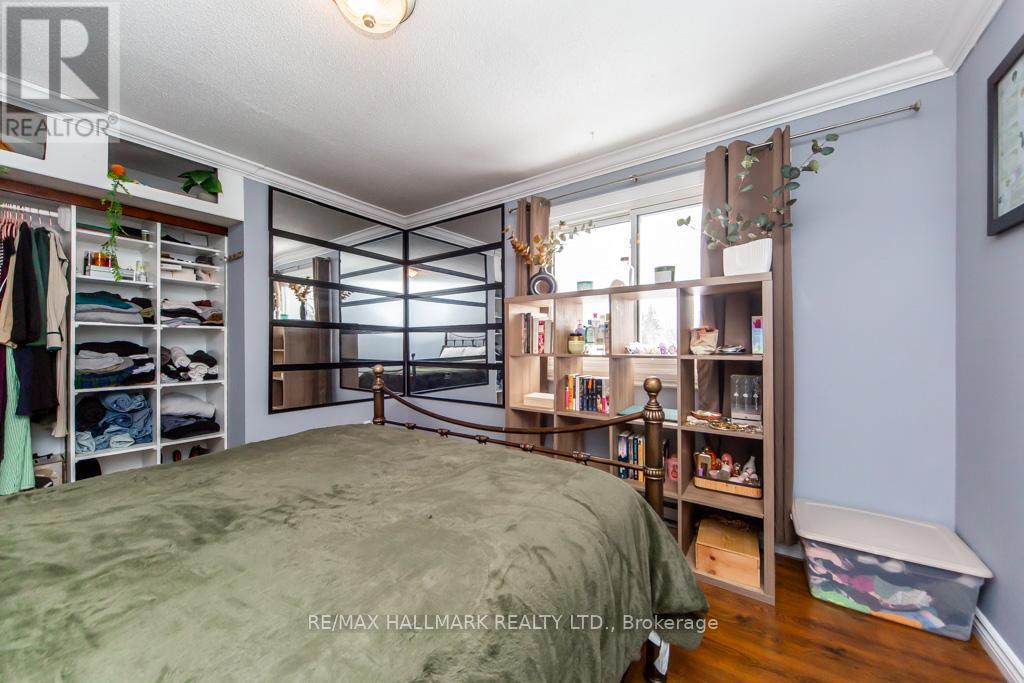 #41 1010 GLEN STREET - 20