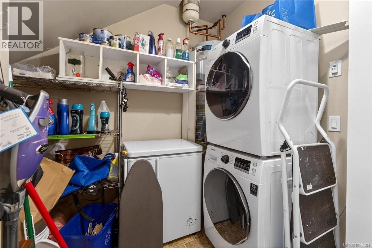 #111 880 SHORT ST - 16