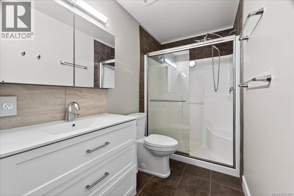 #111 880 SHORT ST - 17