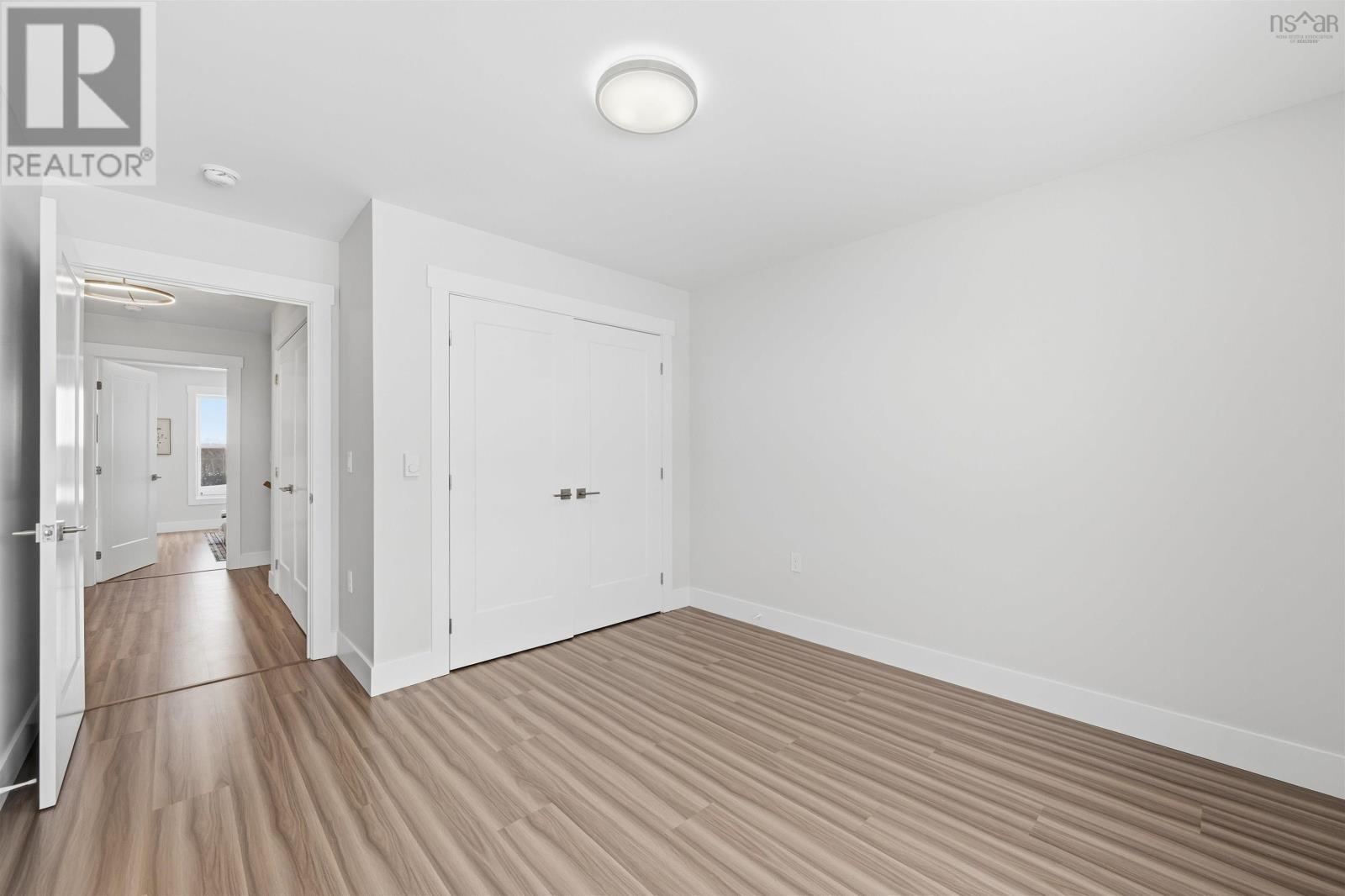 Property 21 of 43 of 60 Zeppelin Crescent