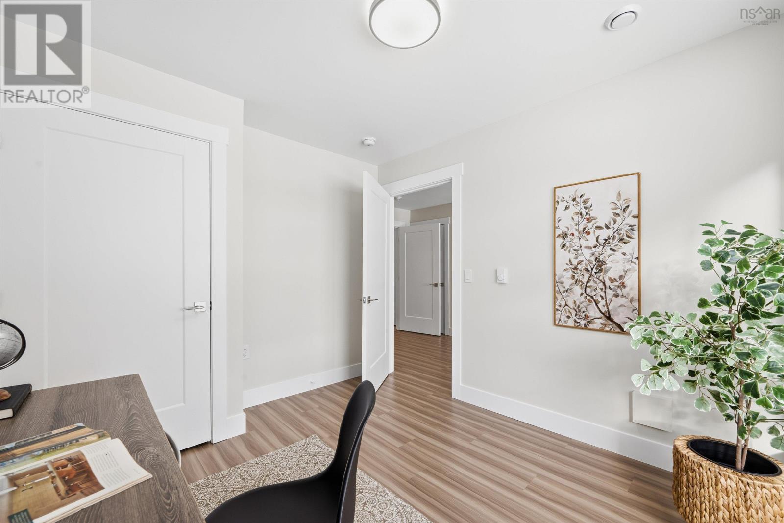 Property 29 of 43 of 60 Zeppelin Crescent