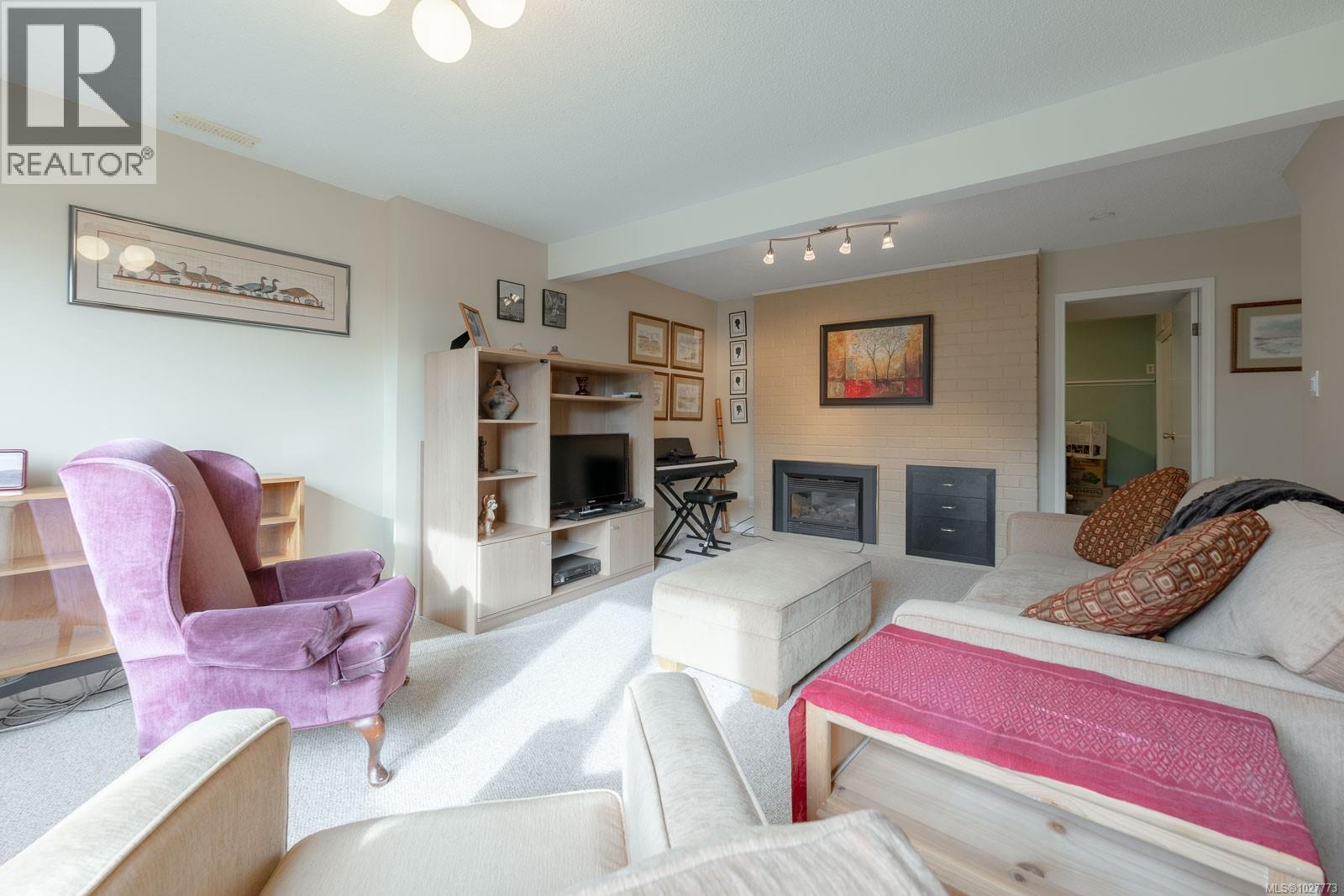 155 CROSS BOW DR - 38