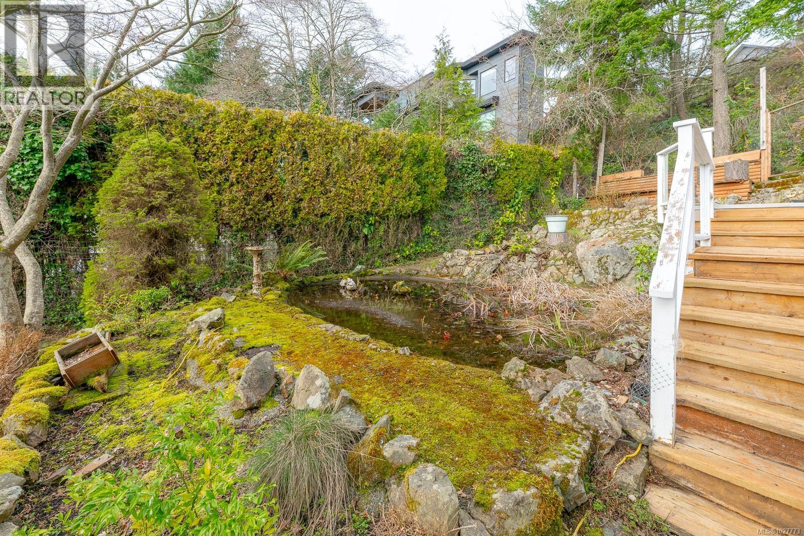 155 CROSS BOW DR - 46