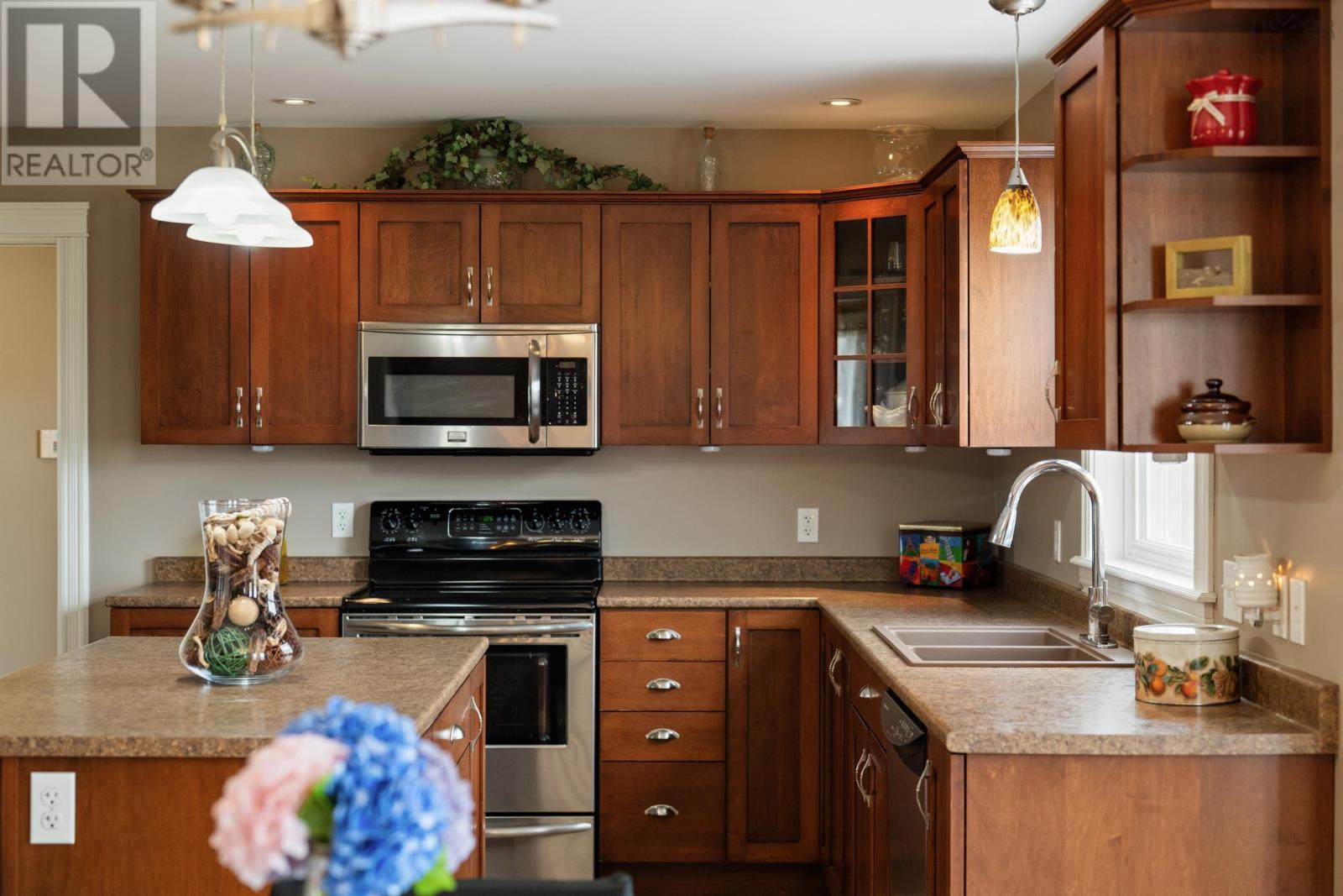 Property 7 of 48 of 2 Golden Eagle Drive, Eagle Landing