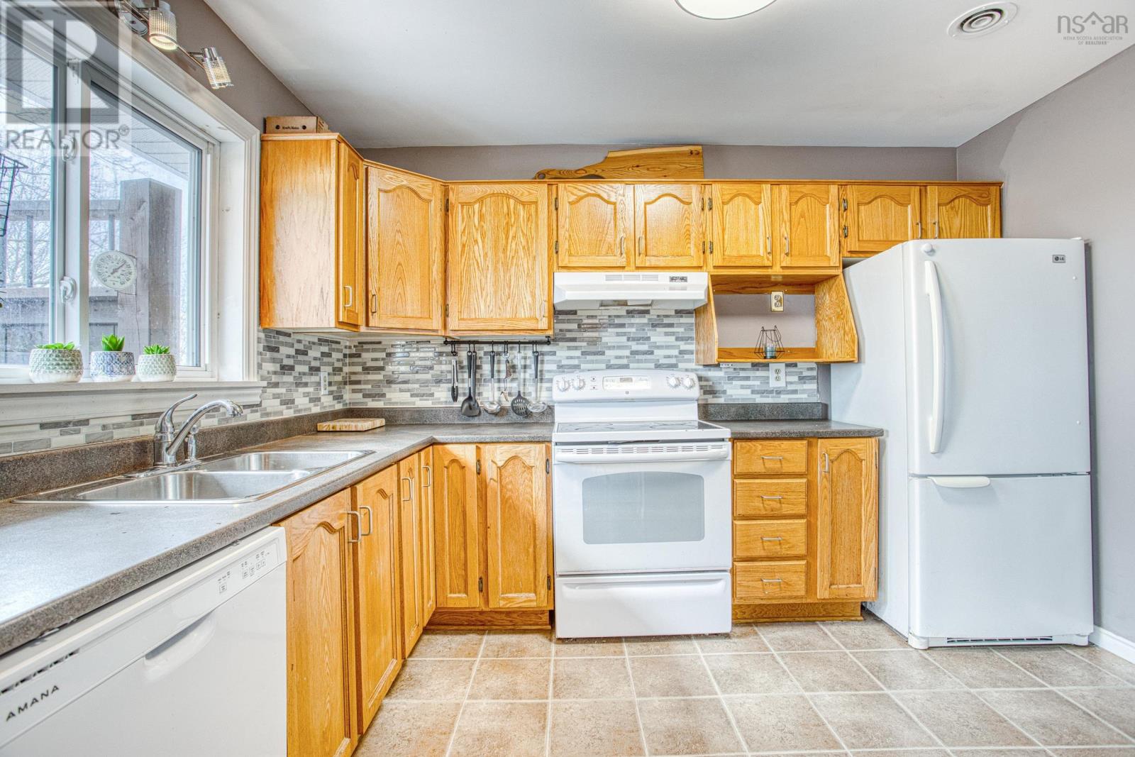 Property 16 of 45 of 33 Florence Place Court