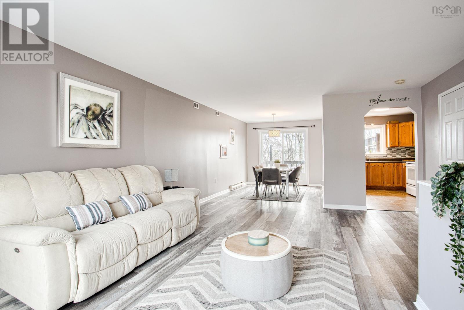 Property 7 of 45 of 33 Florence Place Court