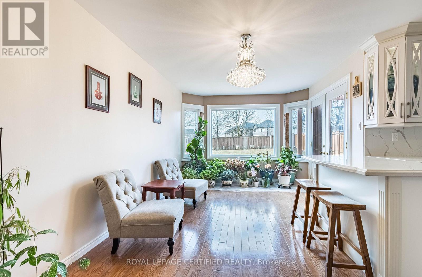 48 FERNBROOK CRESCENT - 11