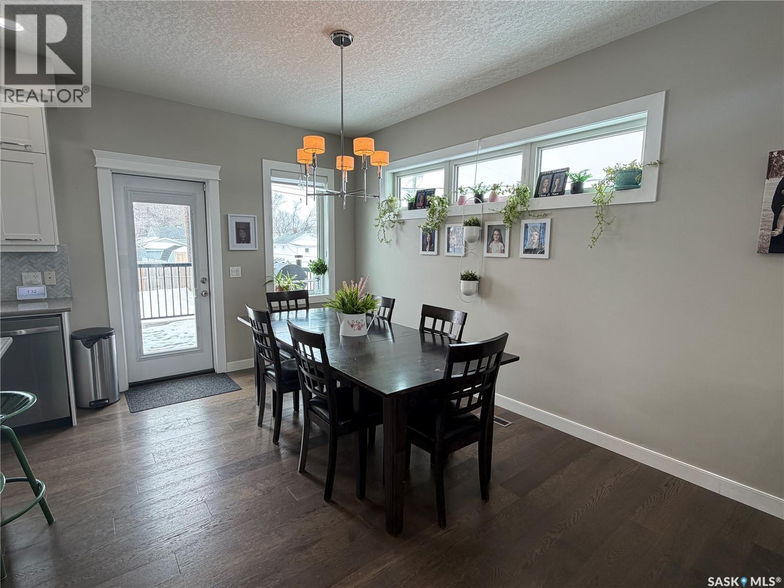 924 11TH STREET - 12