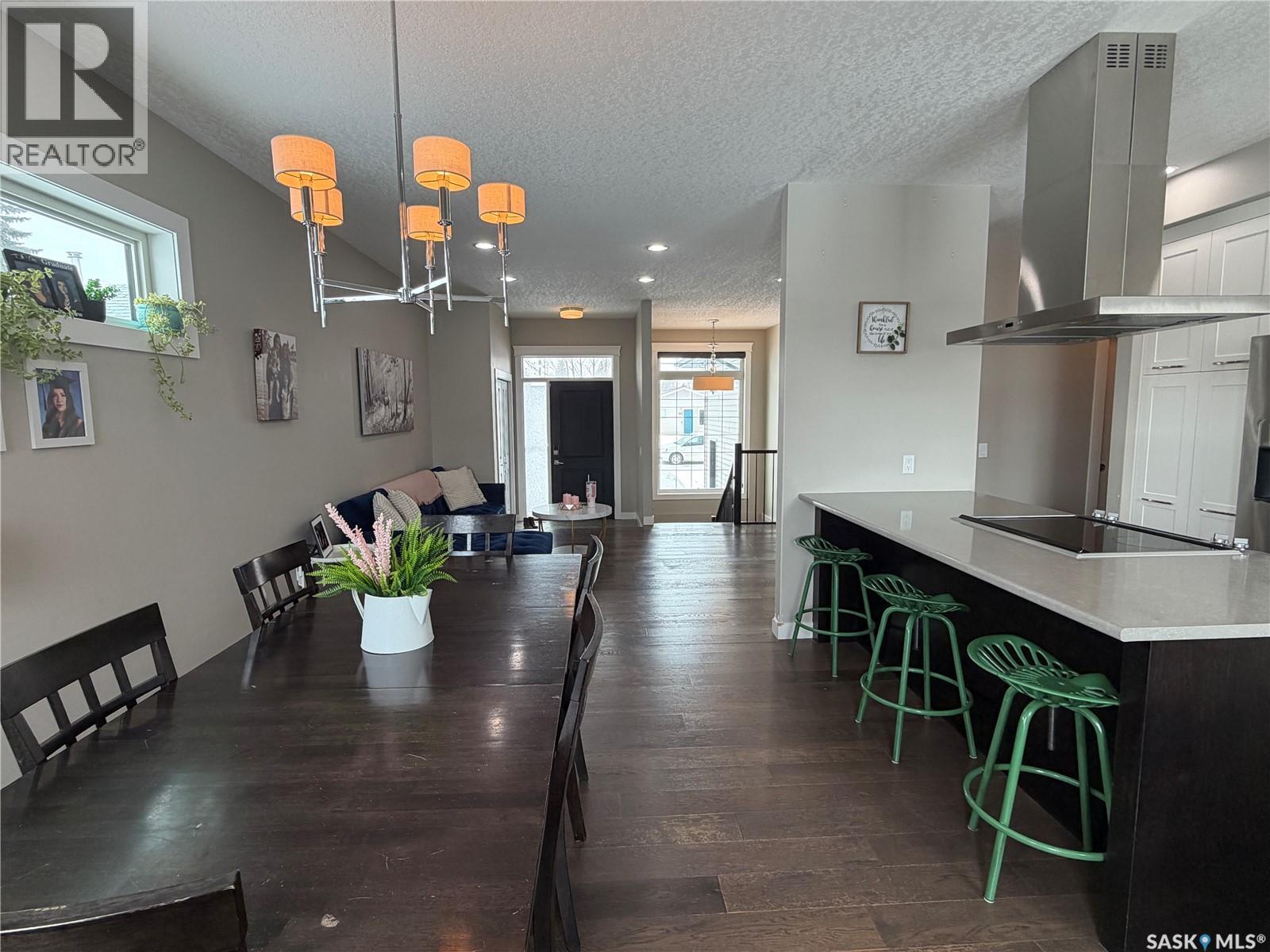 924 11TH STREET - 17