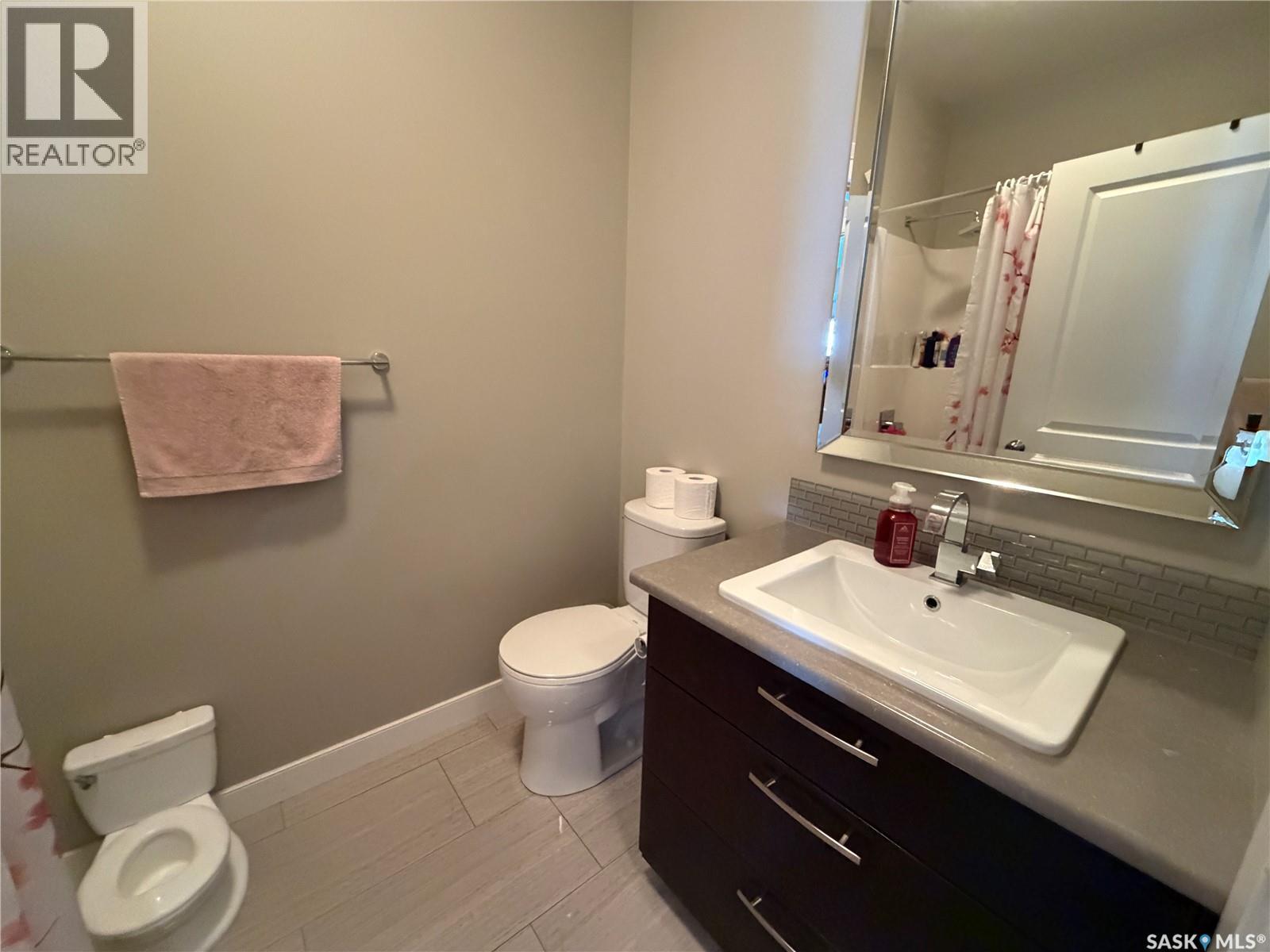 924 11TH STREET - 28