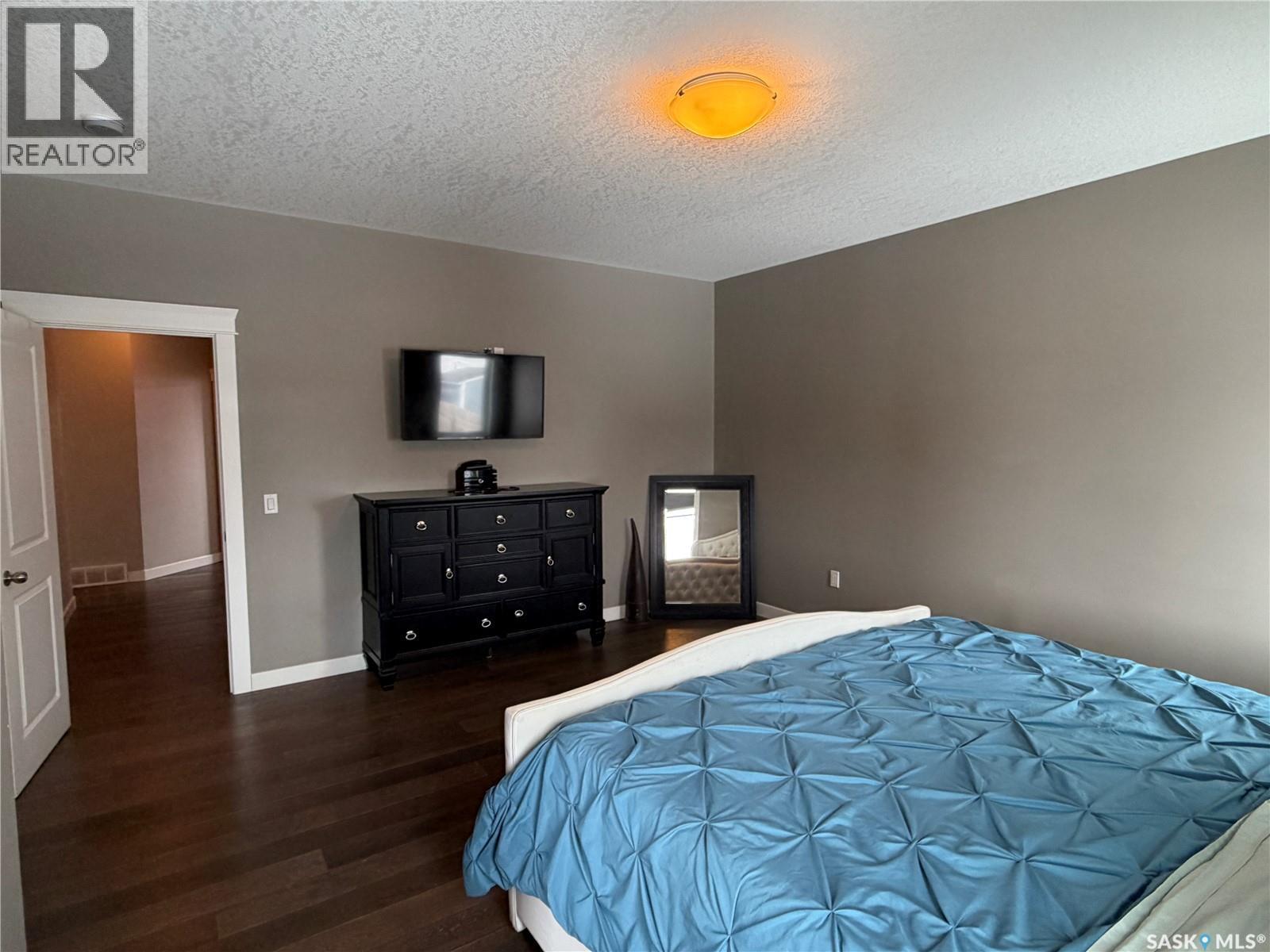 924 11TH STREET - 30