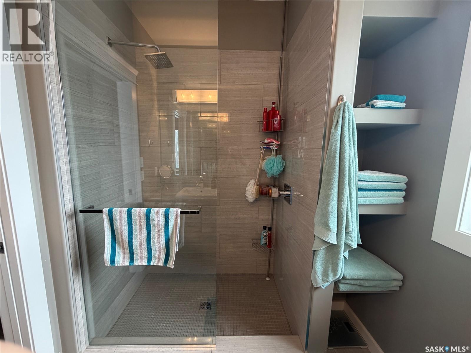 924 11TH STREET - 32