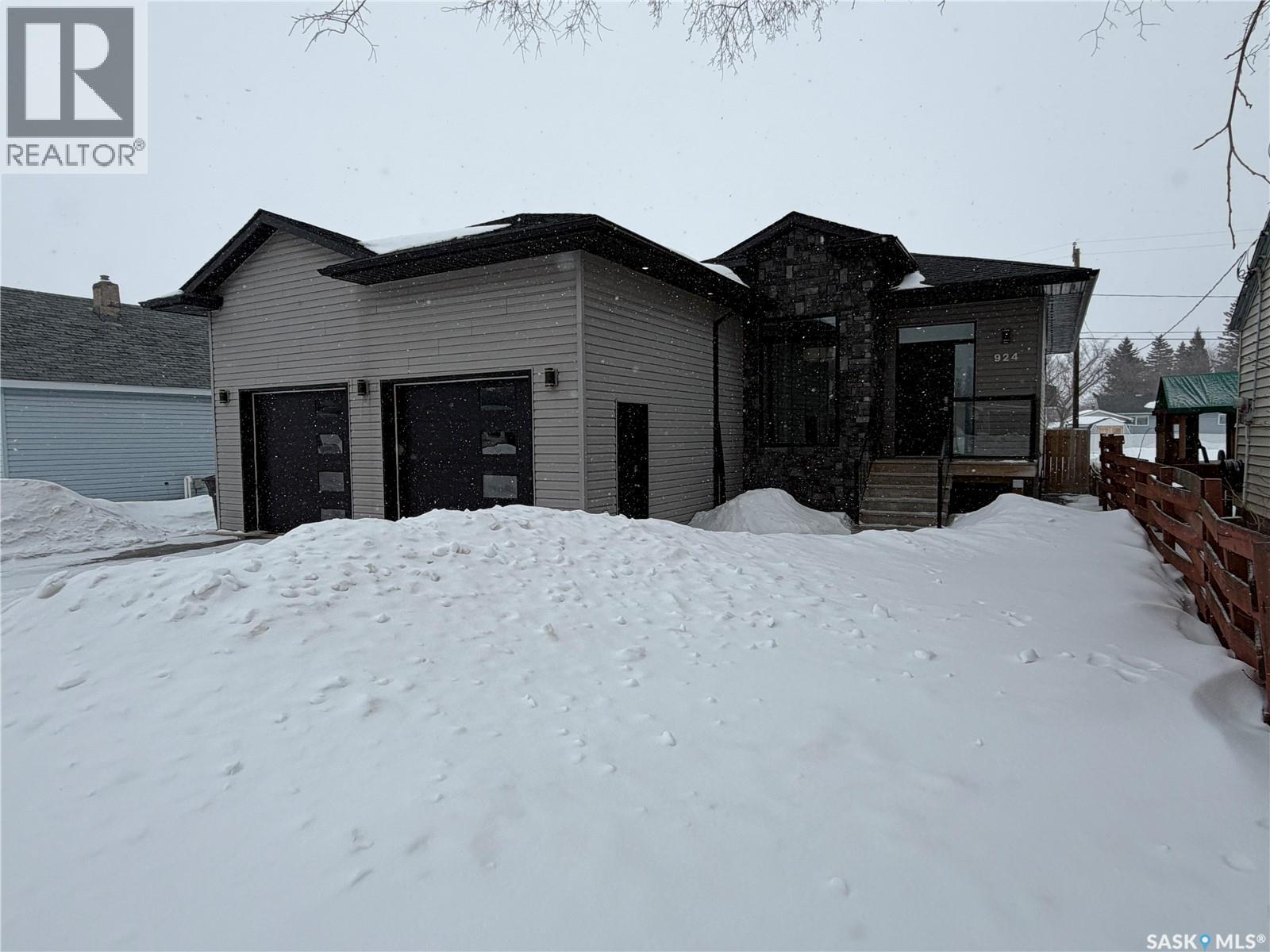 924 11TH STREET - 49