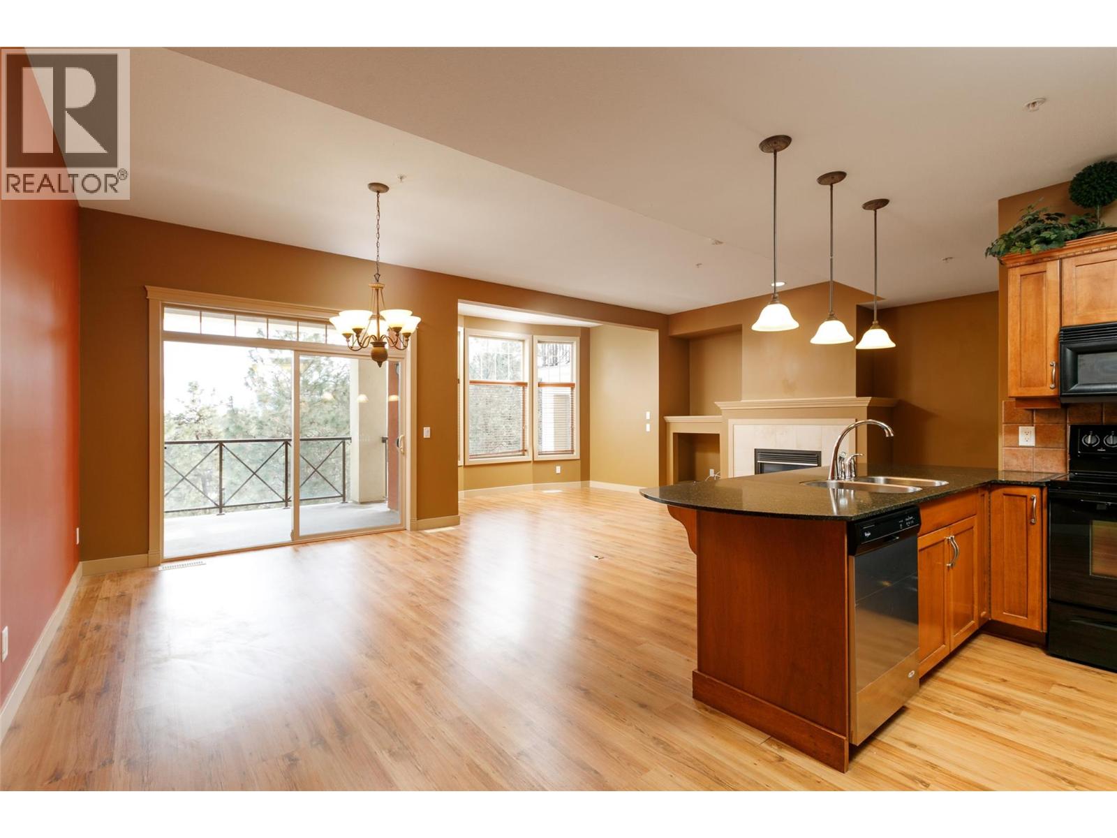 128 1795 Country Club Drive, Kelowna