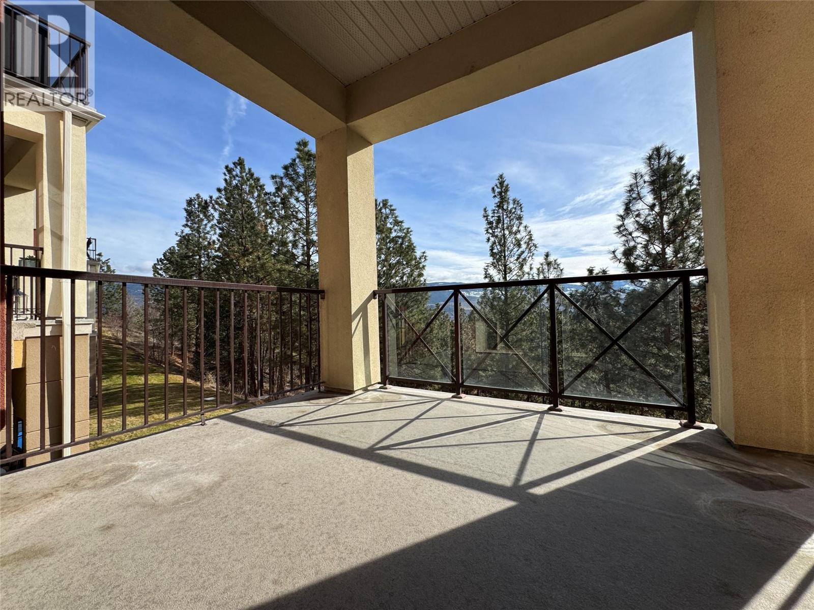 128 1795 Country Club Drive, Kelowna