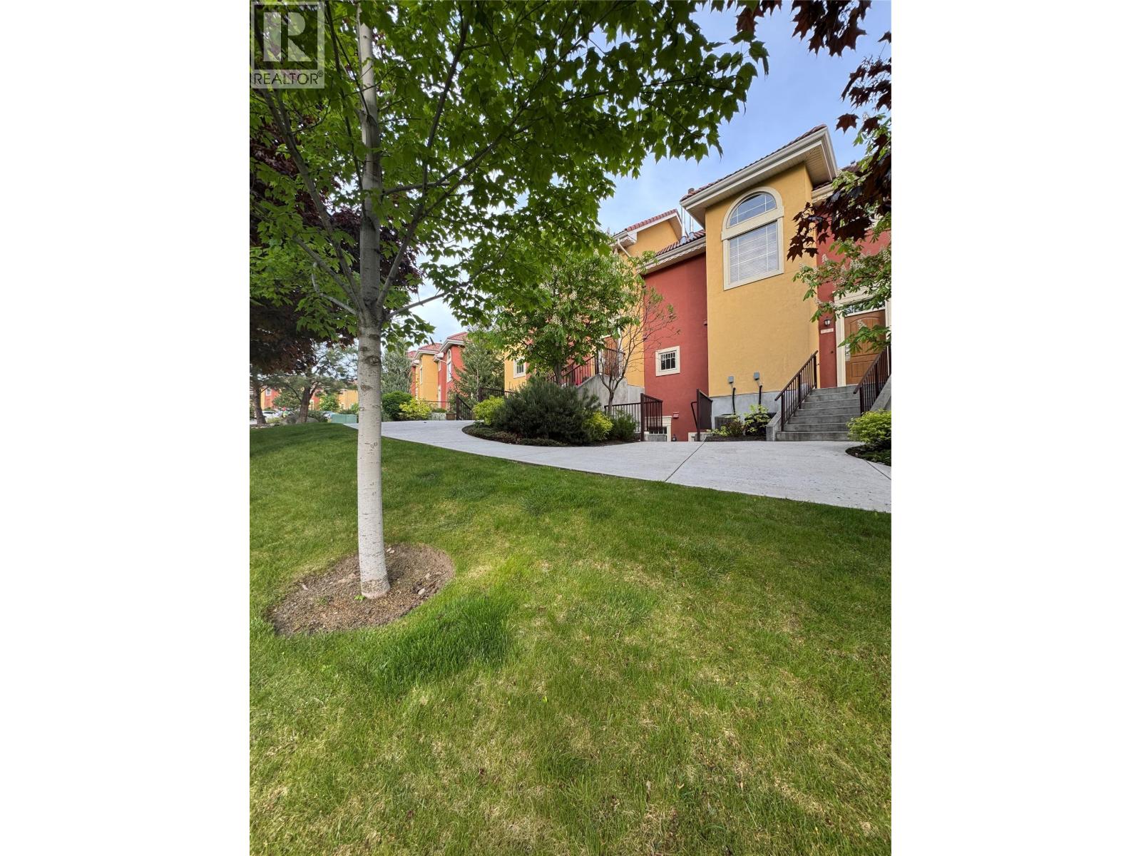 128 1795 Country Club Drive, Kelowna